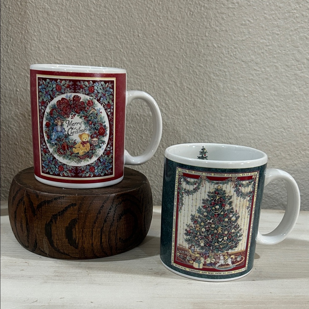 Vintage -1999 Victorian Theme Christmas Mugs Set -JC Penney